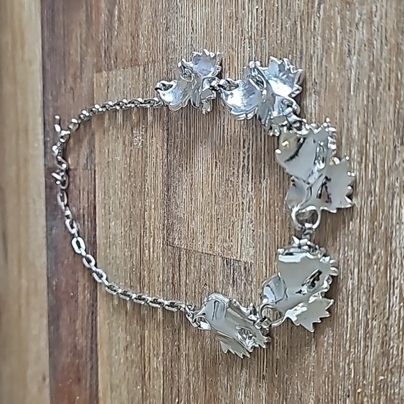 Sarah Coventry Necklace & Earrings Set White Enamel Leaf Grape Vineyard - Picture 5 of 11